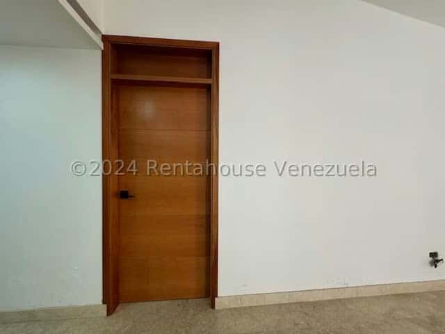 View 25