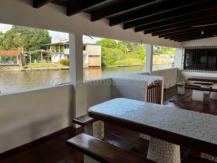 View 18