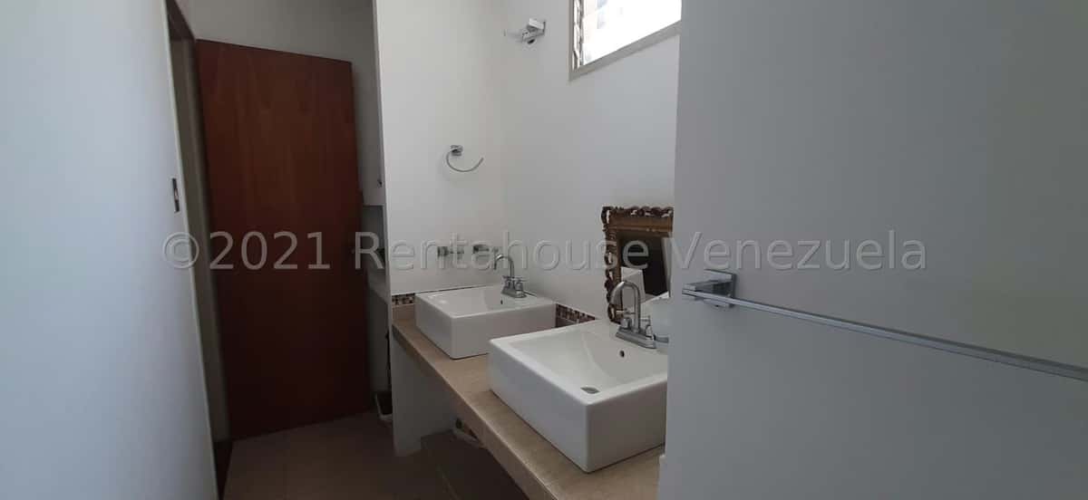 View 25