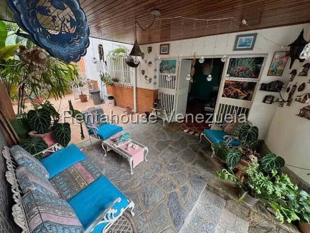 View 16