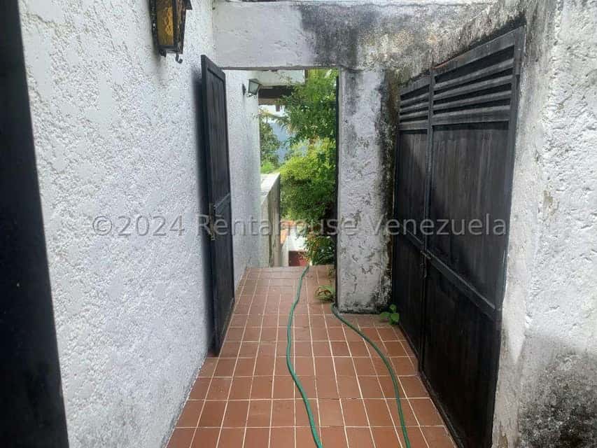 View 25