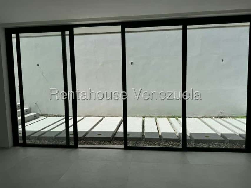 Vista 16