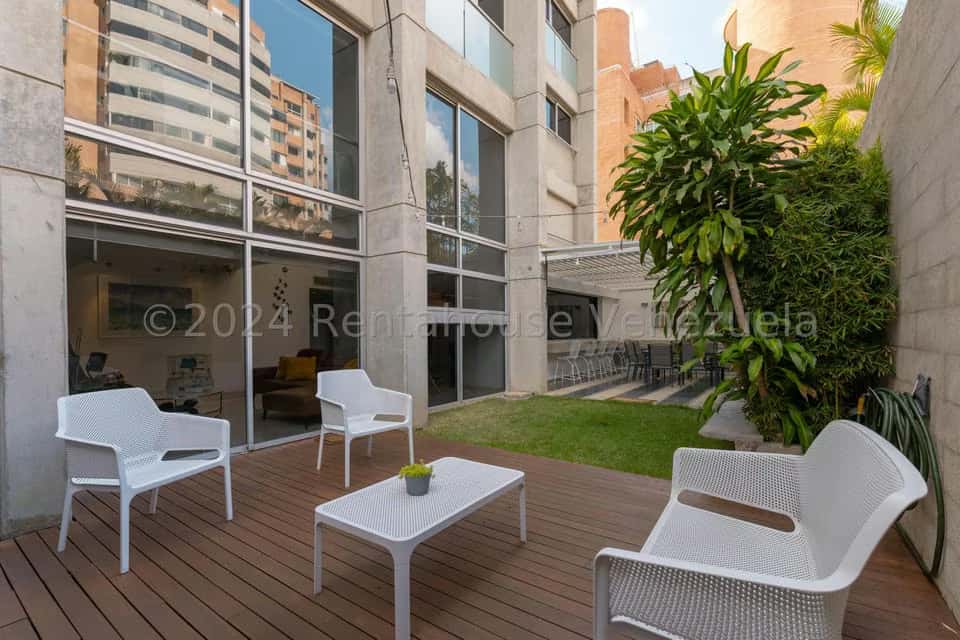 View 25