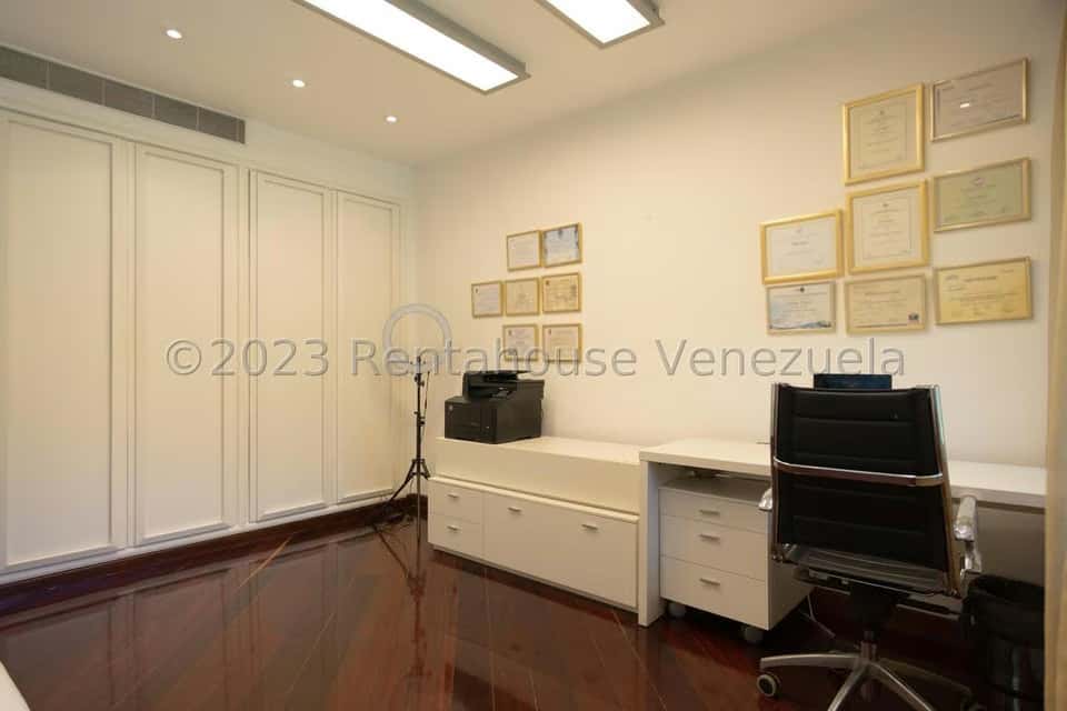View 32