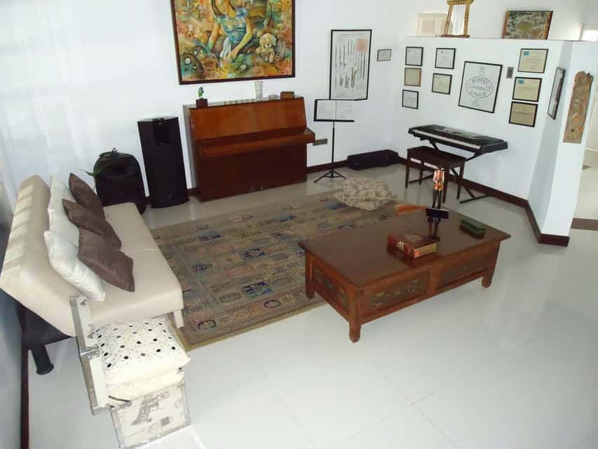 View 32