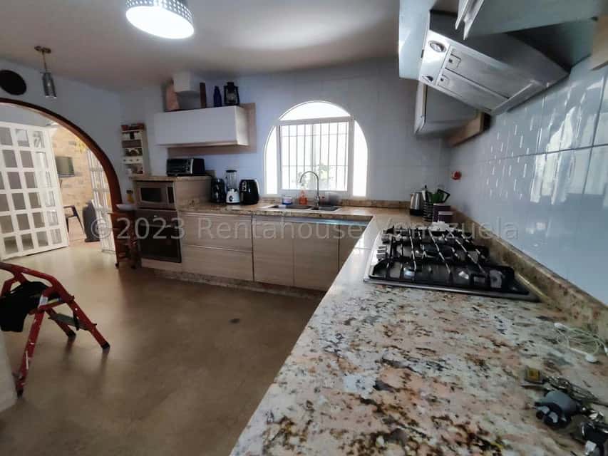 View 32