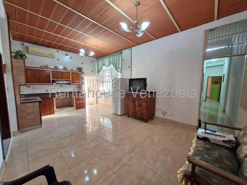 View 25