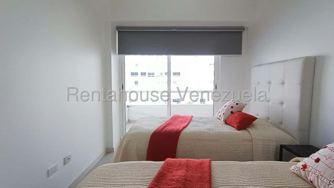View 16