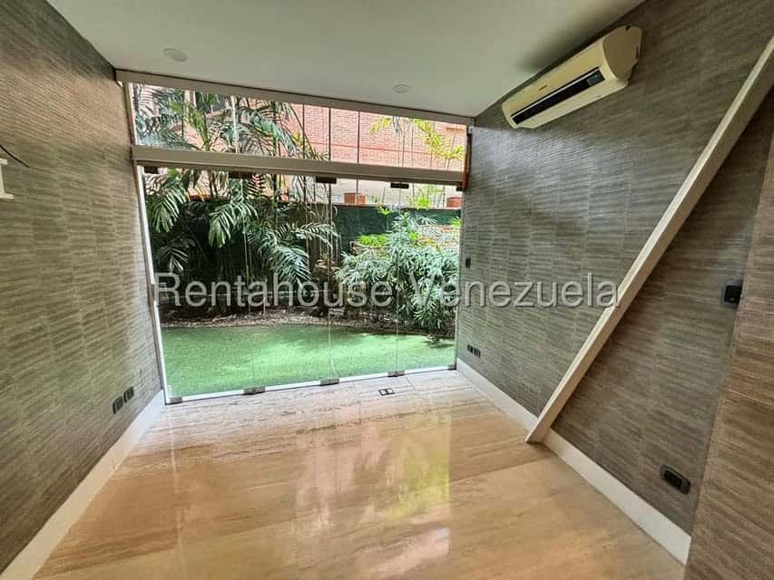 View 23