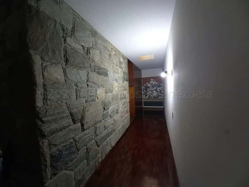 View 16