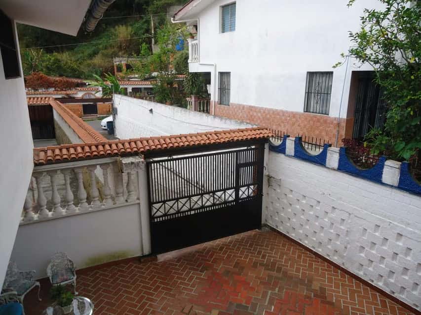 View 2