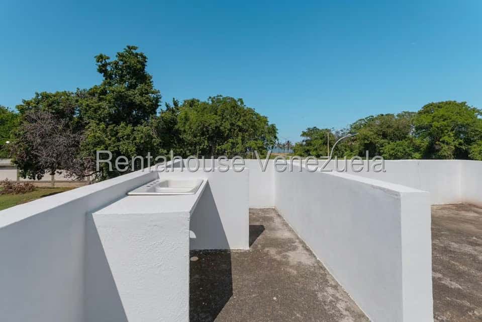 View 16
