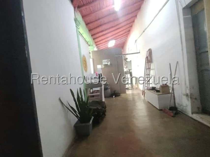 View 16