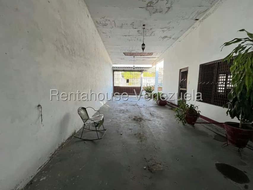 View 25
