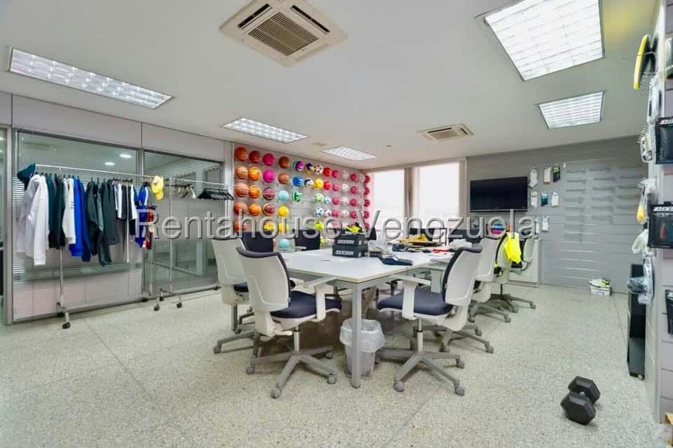 View 16