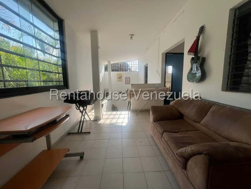 View 25