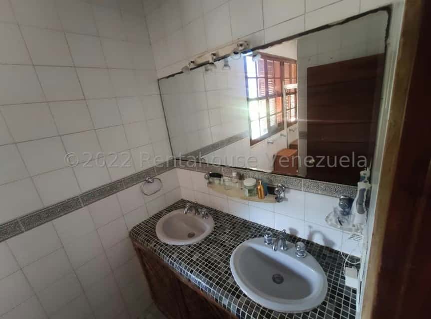 View 25