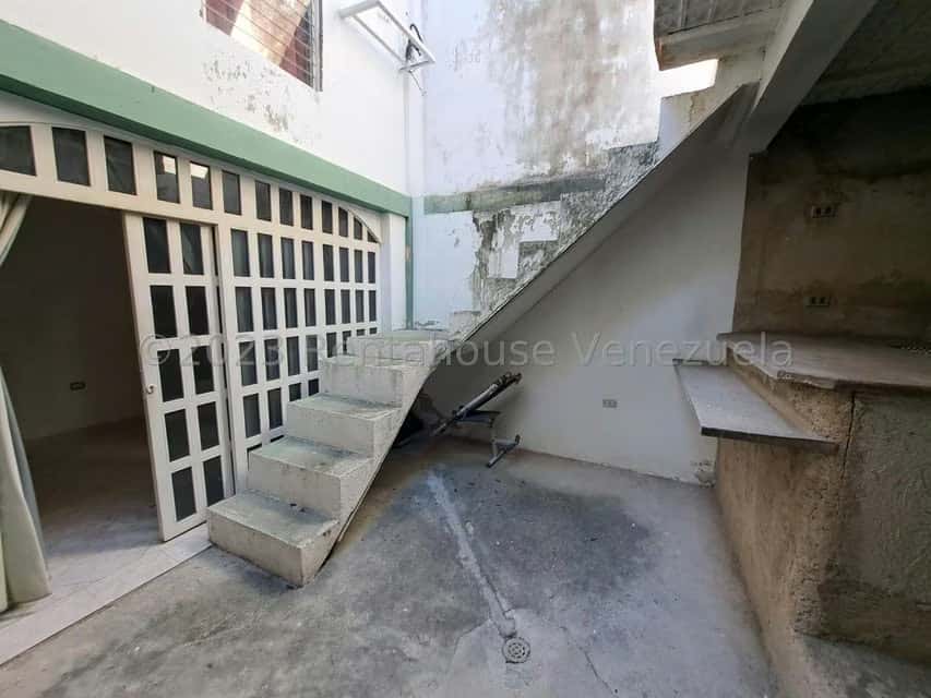 View 16