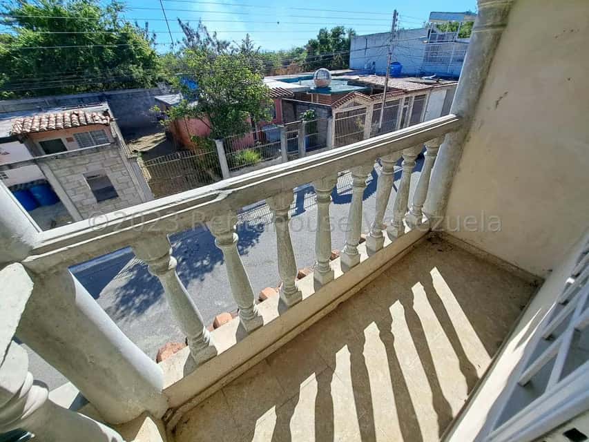 View 28