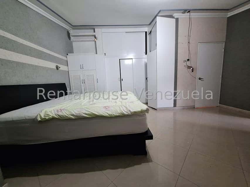 View 25