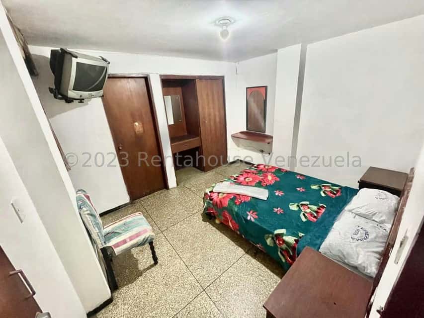 Vista 44