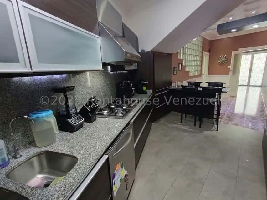 View 25