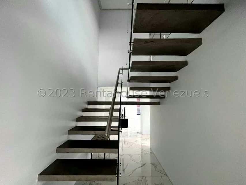 View 32