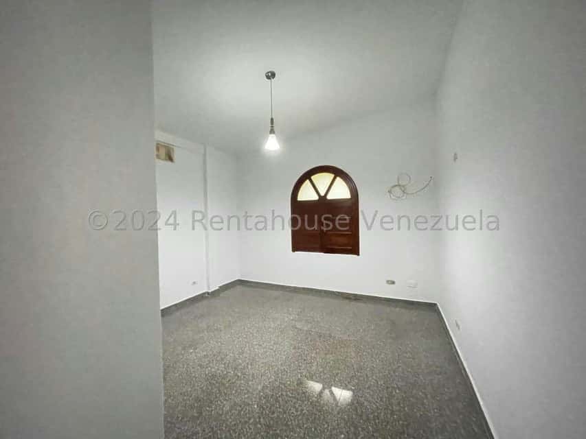 View 25