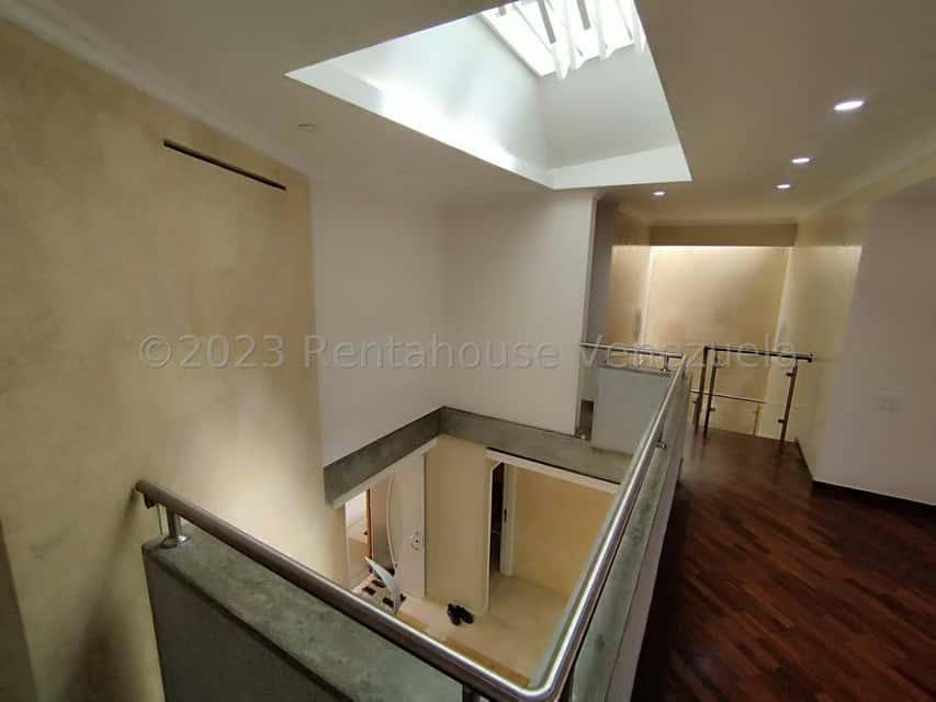 View 24