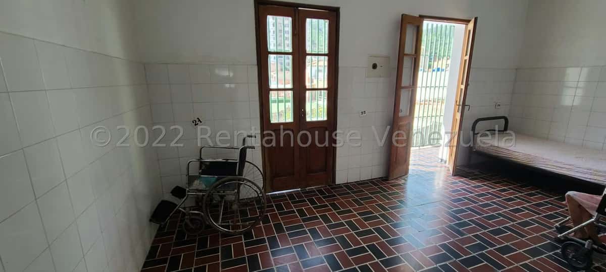 View 25