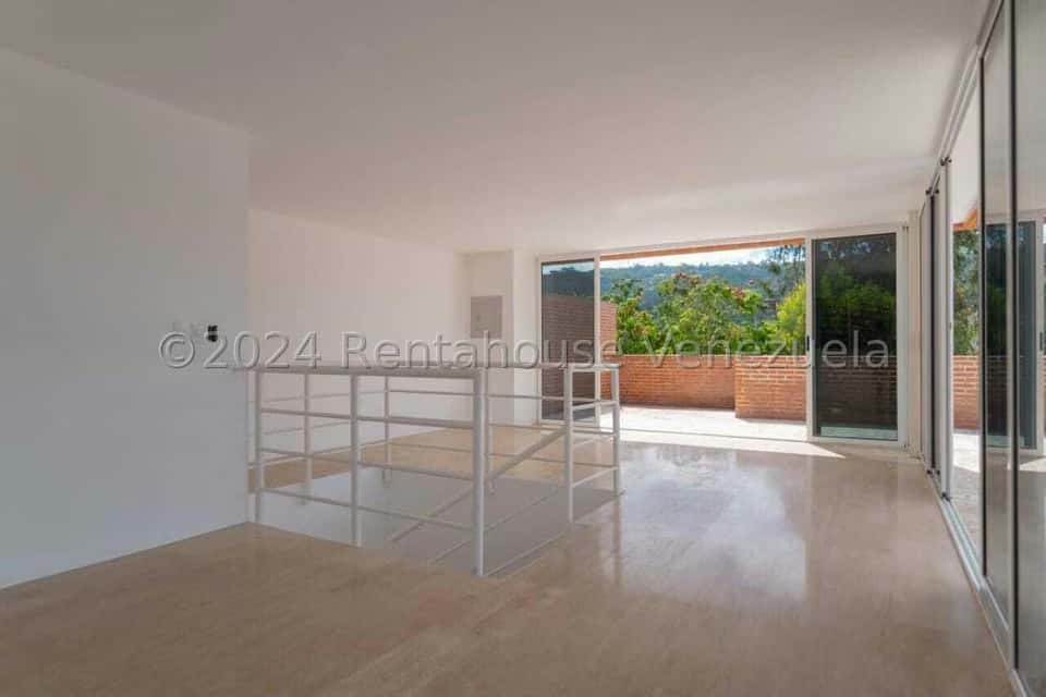 View 25