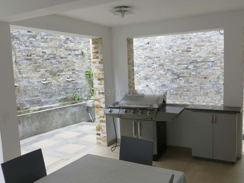 Vista 44