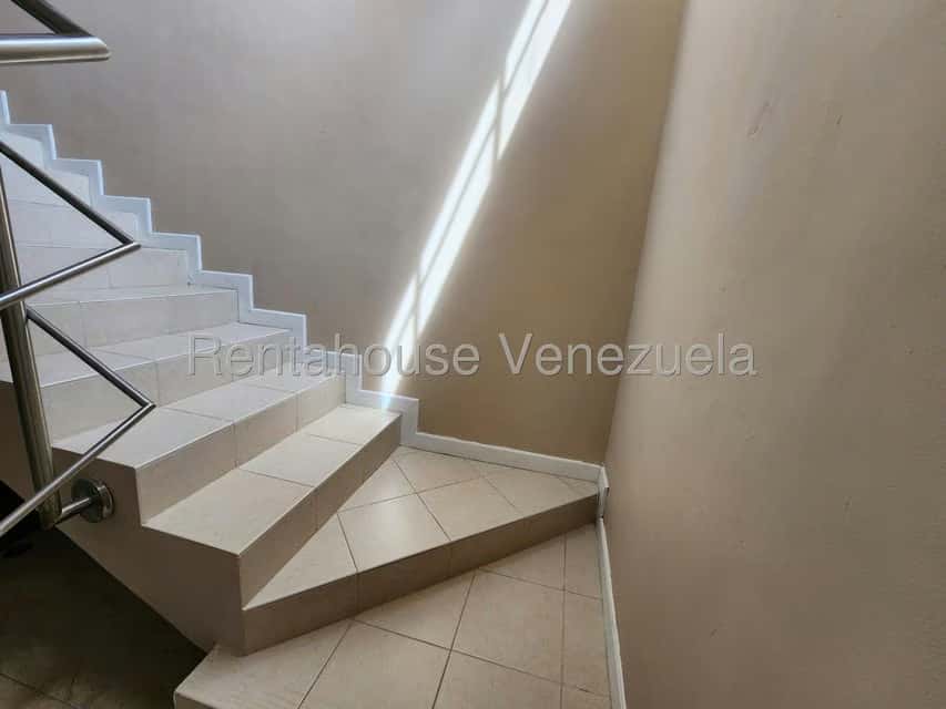 View 25