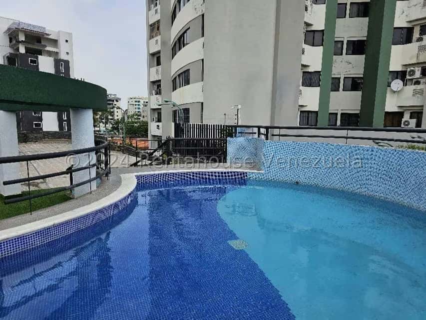 Vista 44