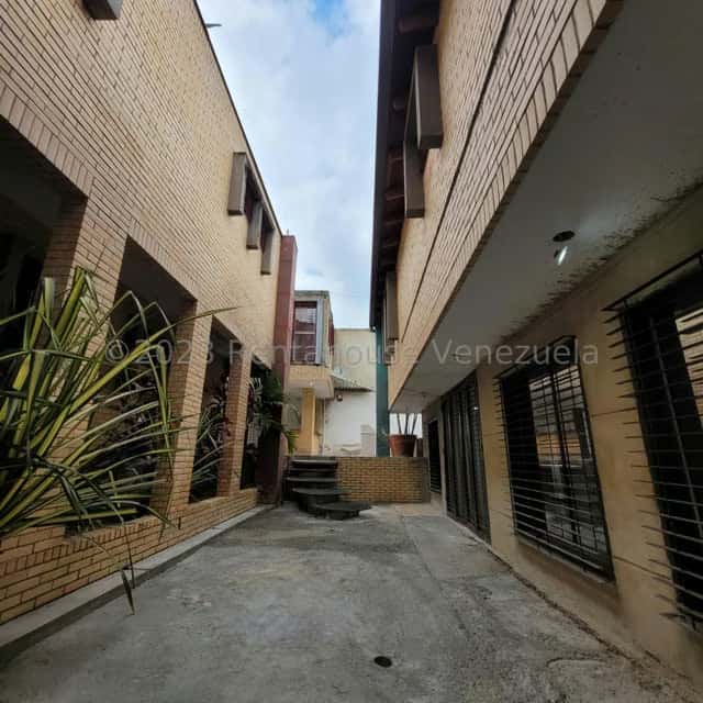 View 32