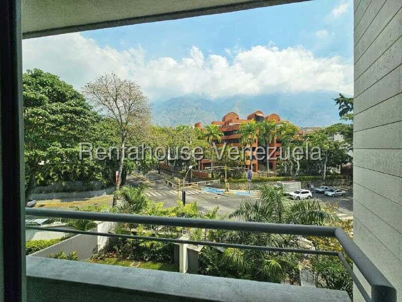 View 32