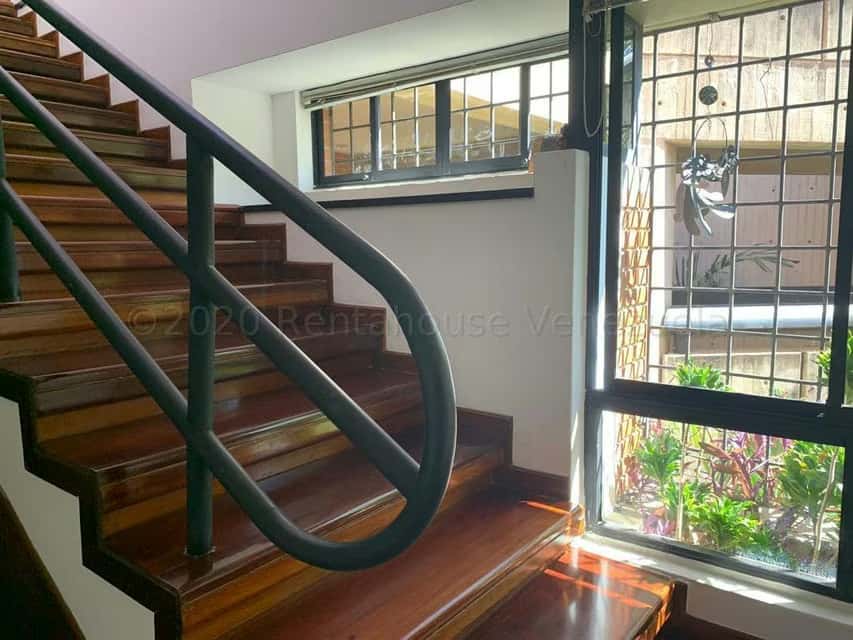 View 25