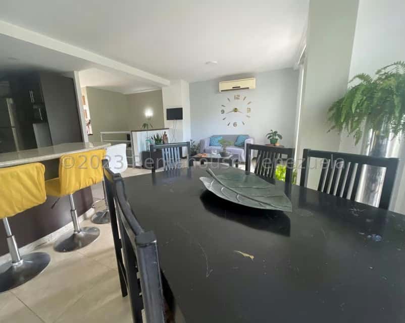 View 24