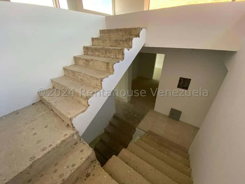 View 25