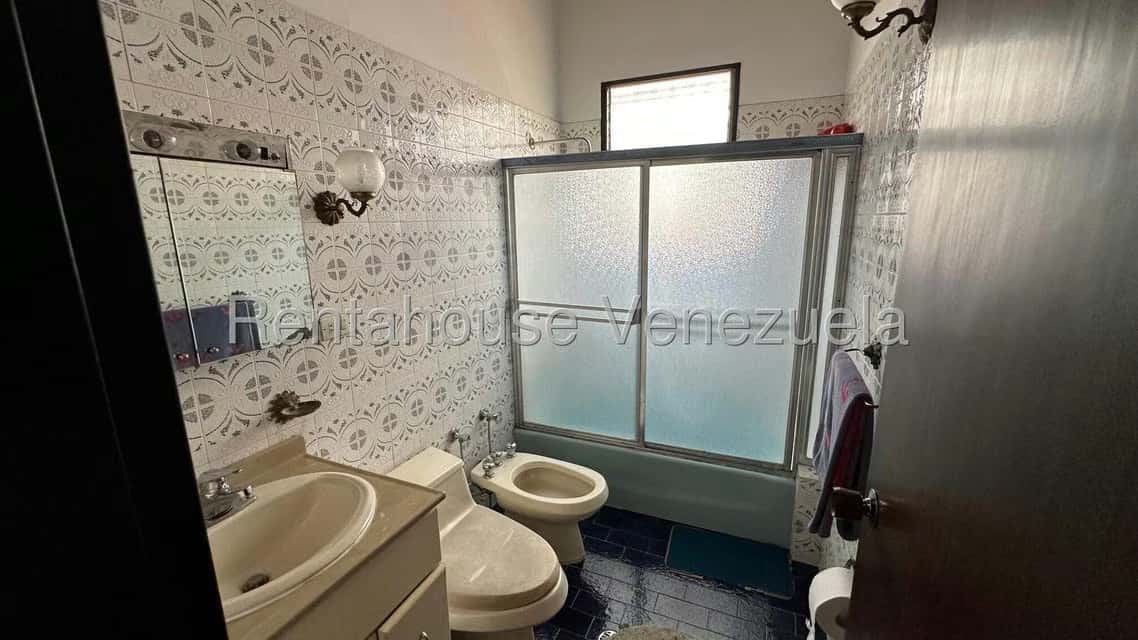 View 25