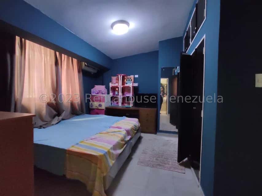 View 32