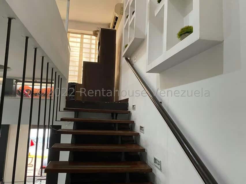 View 25