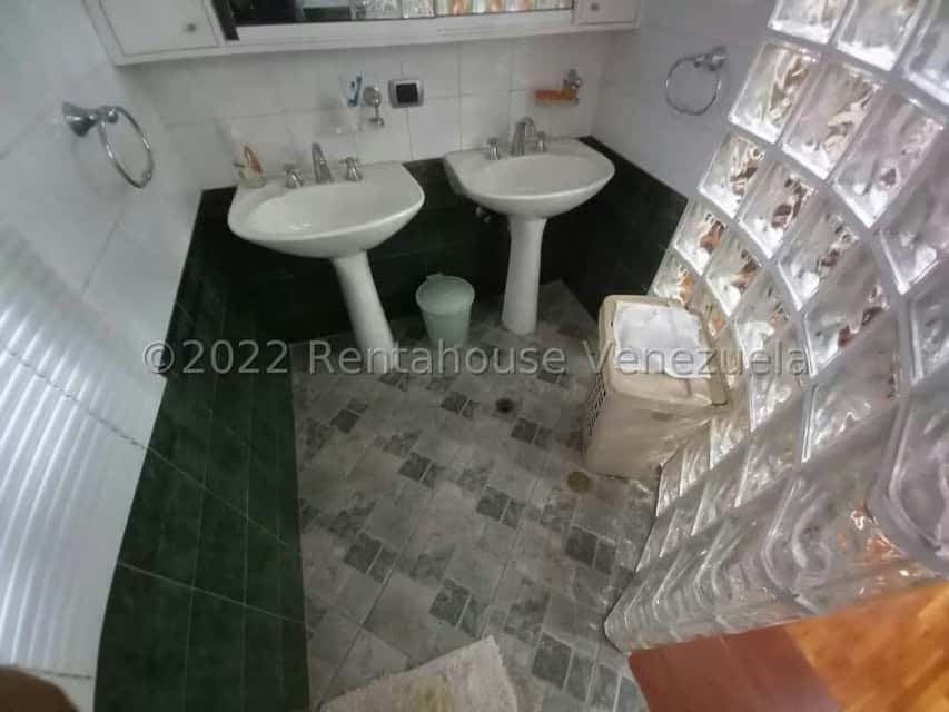 View 32