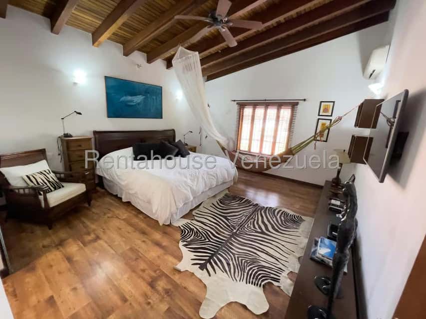 View 25