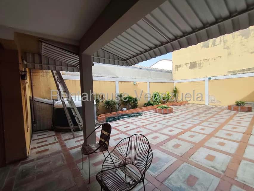 View 25