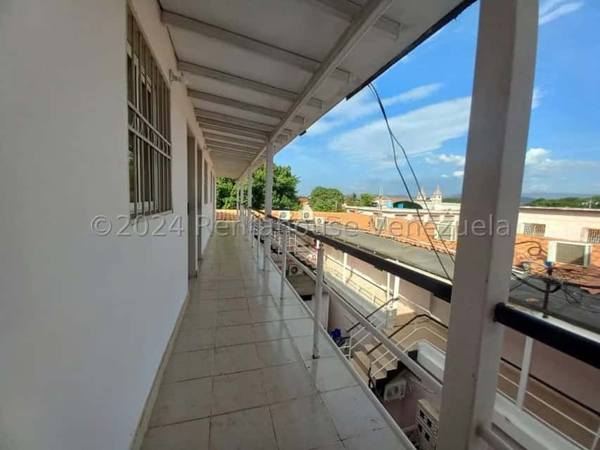 View 1