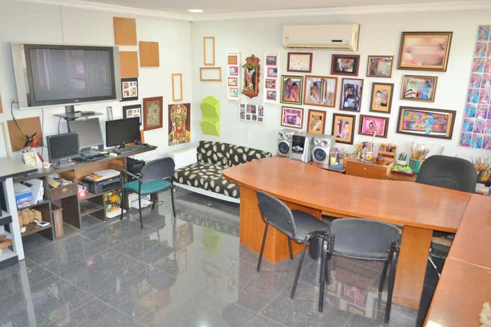 View 16