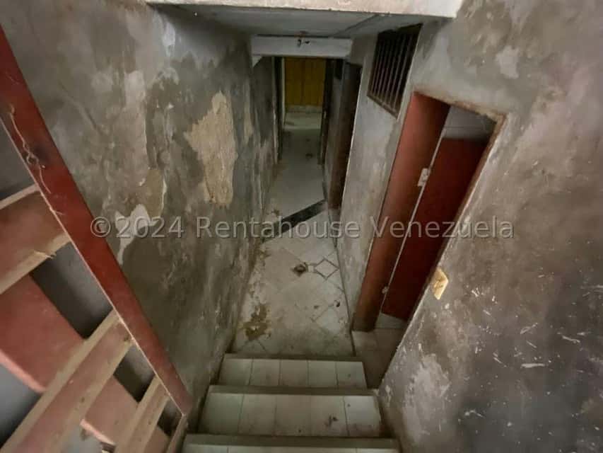 View 25