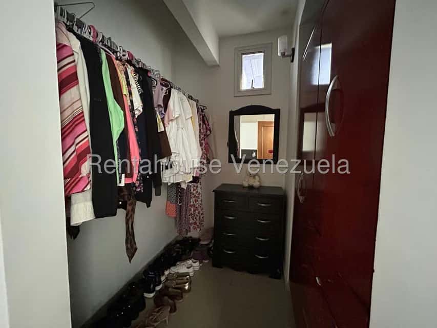 View 25