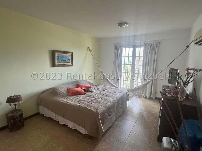 View 28
